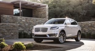 2019 Lincoln Nautilus front