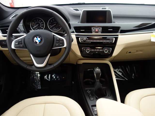 2019 BMW X1 cabin
