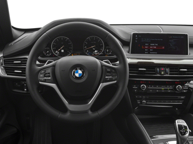 2019 BMW X6 cabin