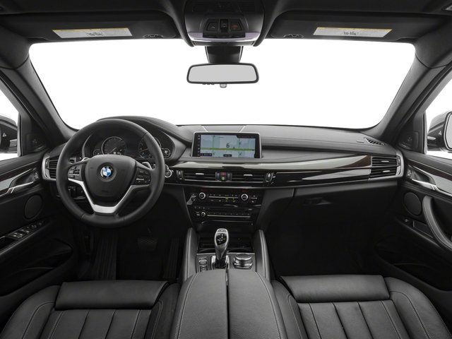 2019 BMW X6 interior