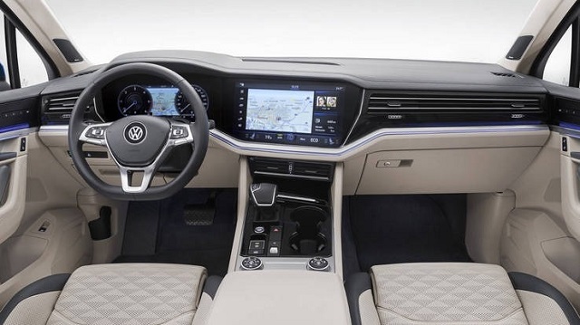 2019 VW Touareg interior