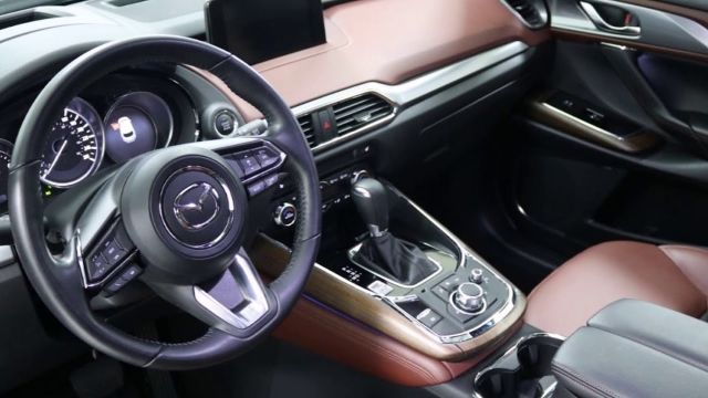 2020 Mazda CX-8 interior