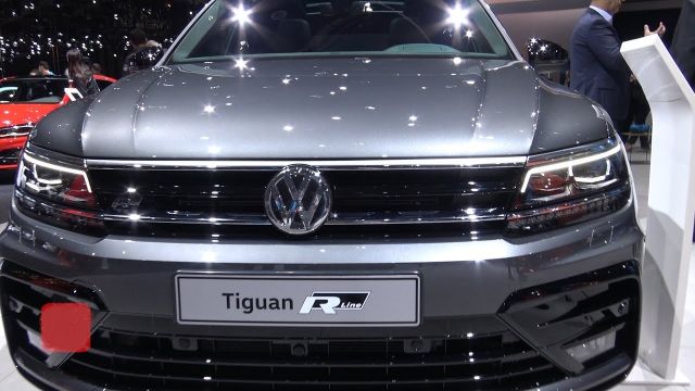 2020 VW Tiguan R Line front