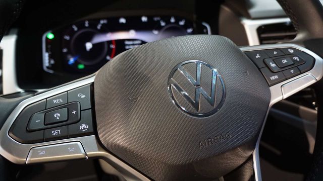 2020 VW Atlas Cross Sport interior