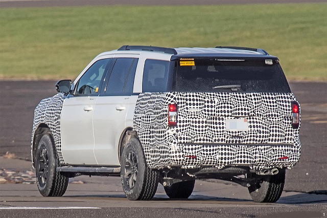2022 Ford Expedition rear